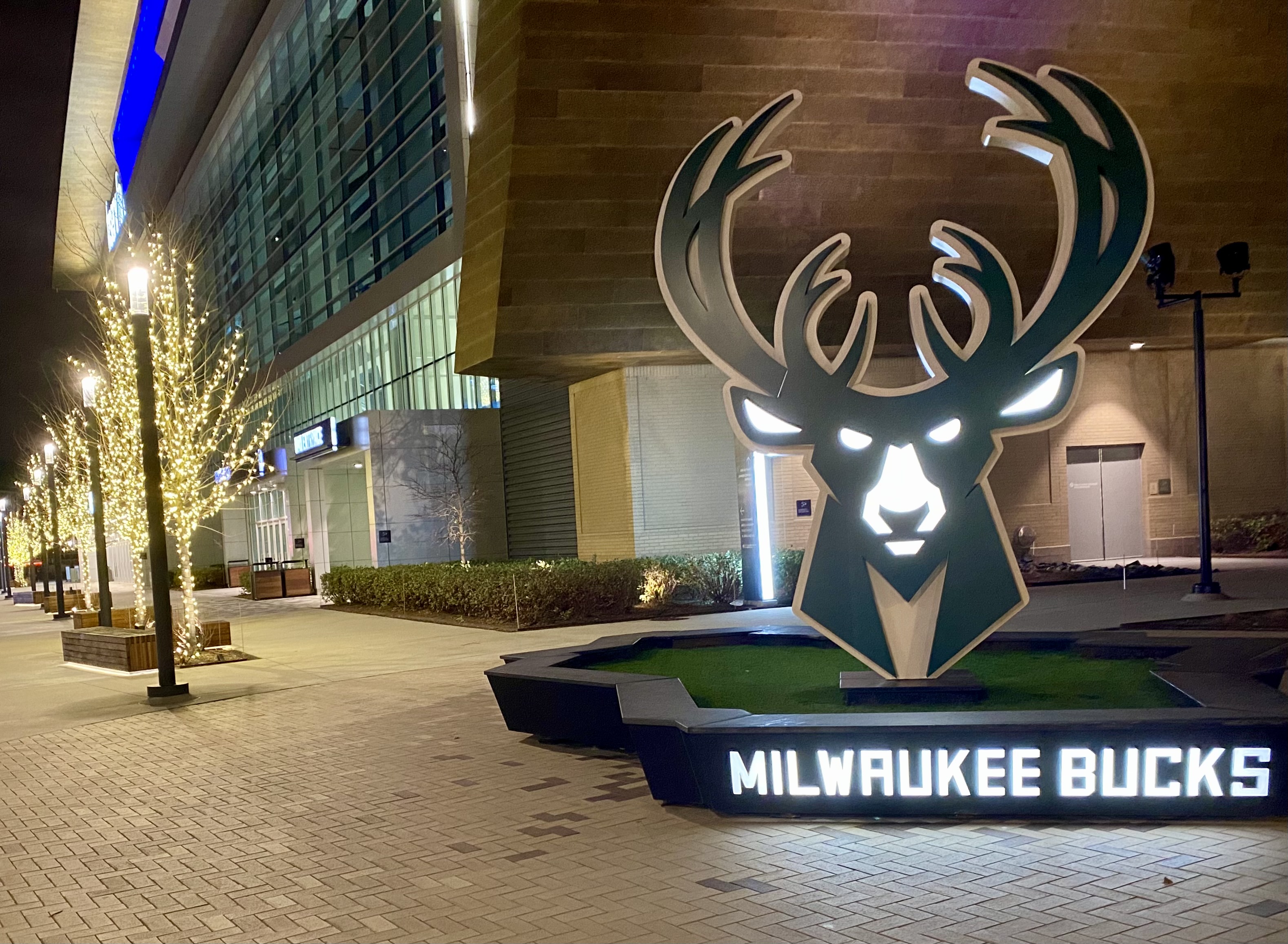 The Bucks are Spreading Holiday Cheer