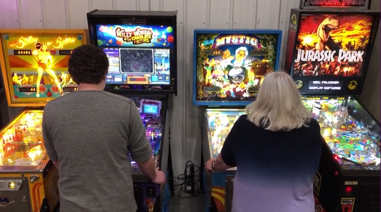 Play Pinball in De Pere Near Me