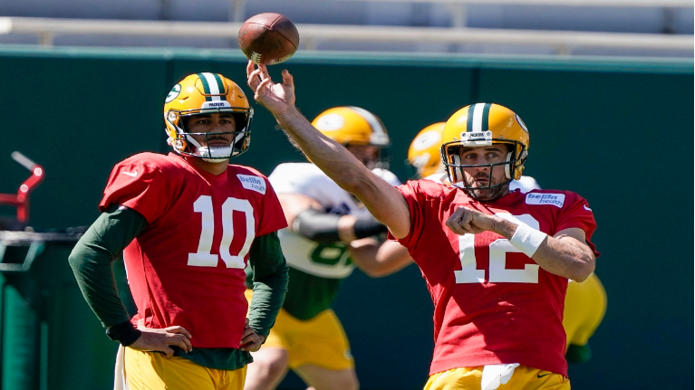 Green Bay Packers tight end Marcedes Lewis (89) finds running room