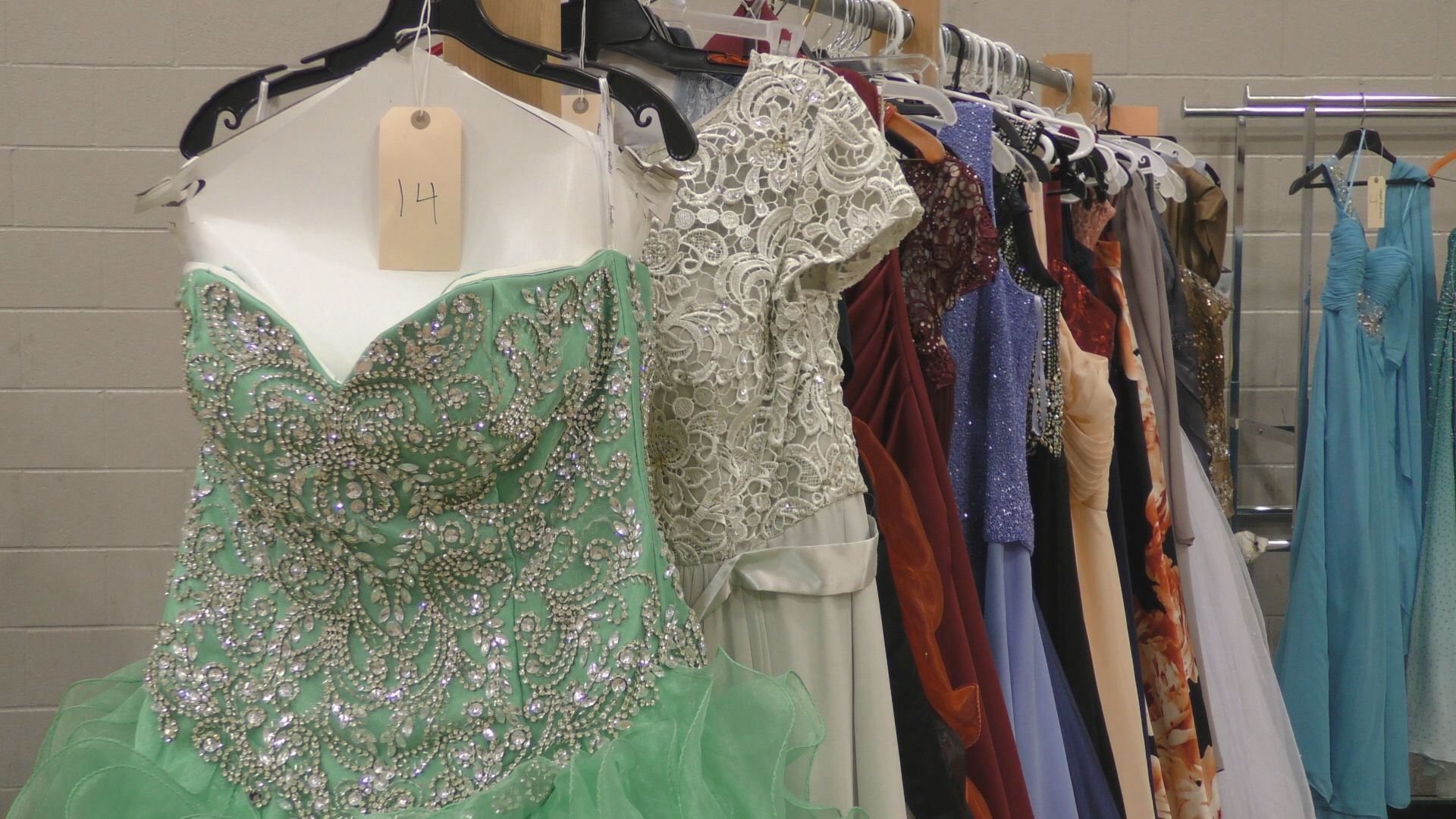 The Prom Dress Give-A-Way offers free gowns and prom accessories to girls who want to feel like a princess (Spectrum News 1/Steve France)